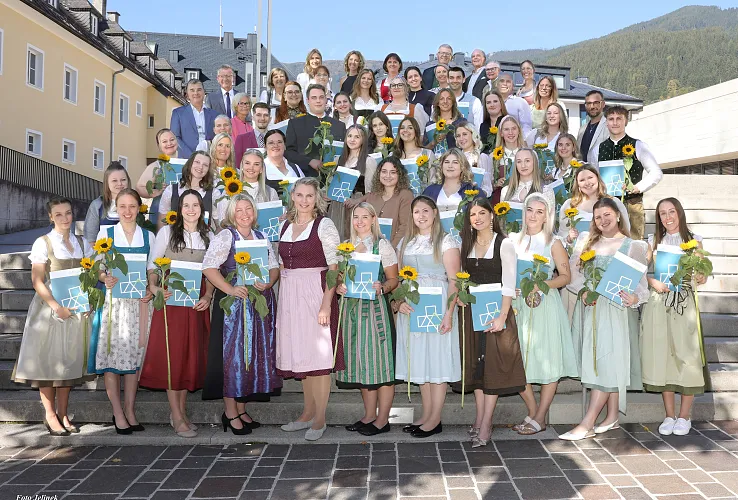 Bild1_Diplomabschluss_IMG_2804 b