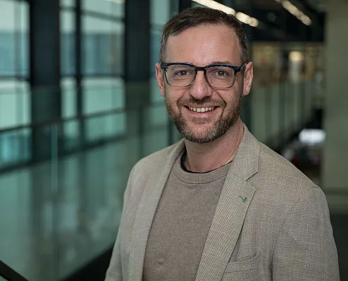 TK_Mitarbeiter_MarioEnziger-2_Copyright_R.R.Wenzel_022026